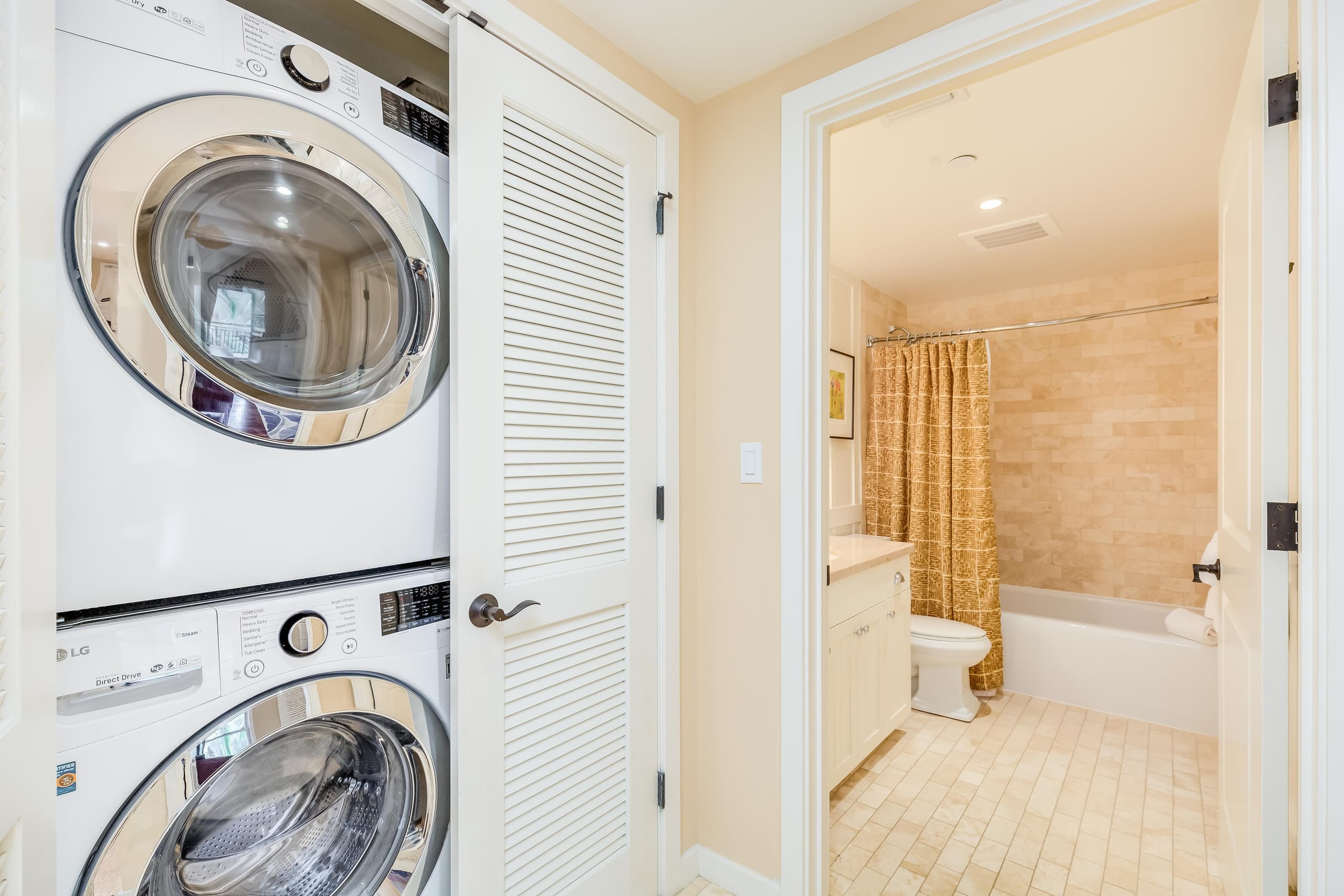 Condo in Kahuku · ★4.94 · 3 bedrooms · 3 beds · 2 shared baths - Image 20