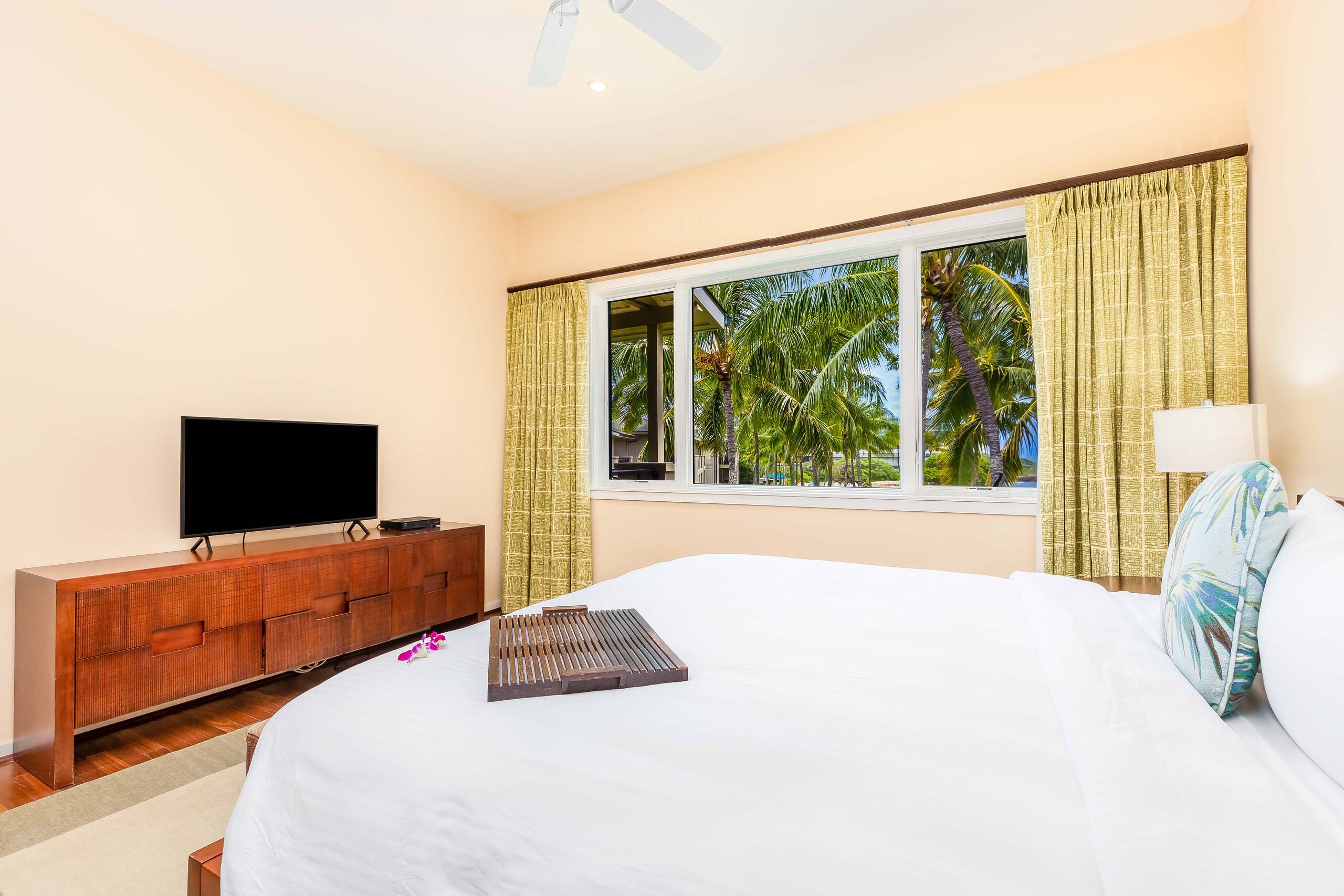 Condo in Kahuku · ★4.94 · 3 bedrooms · 3 beds · 2 shared baths - Image 16