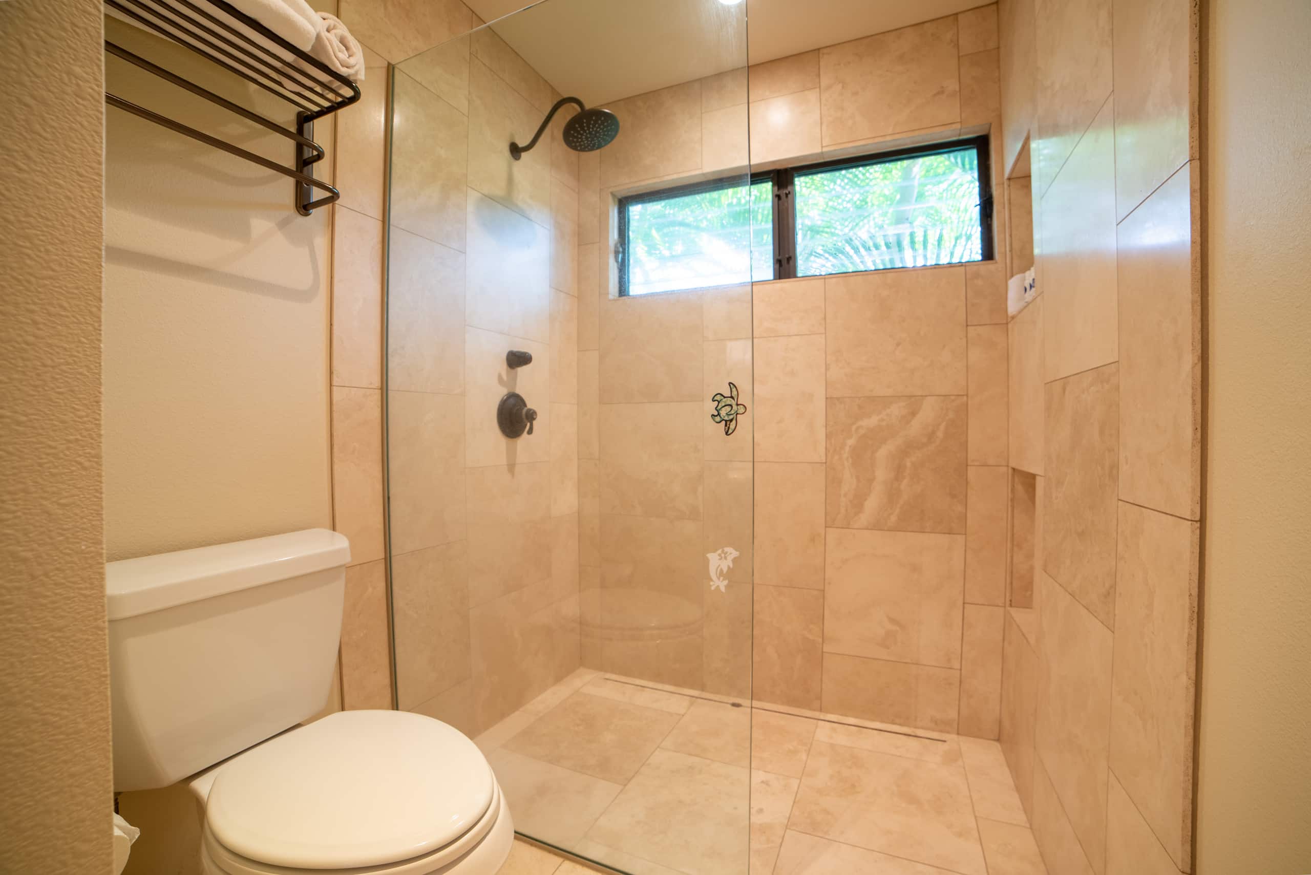 Condo in Kihei · ★4.8 · 1 bedroom · 1 bed · 2 baths - Image 16