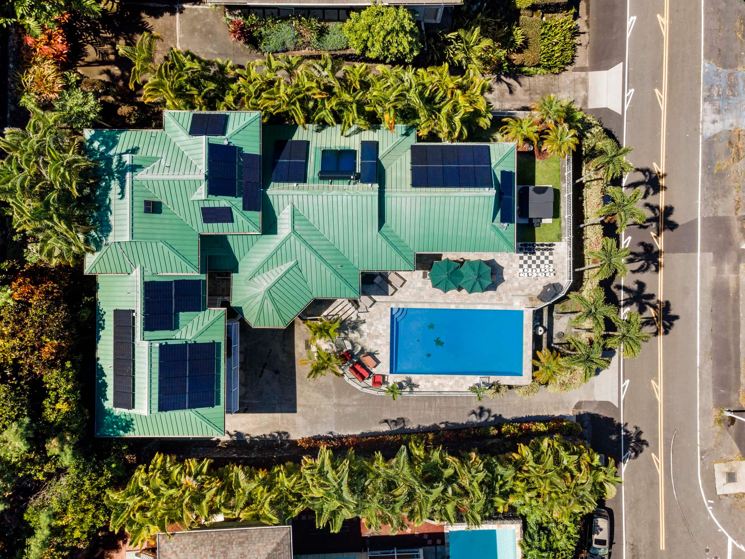 Home in Kailua-Kona · ★4.9 · 5 bedrooms · 10 beds · 3.5 baths - Image 54