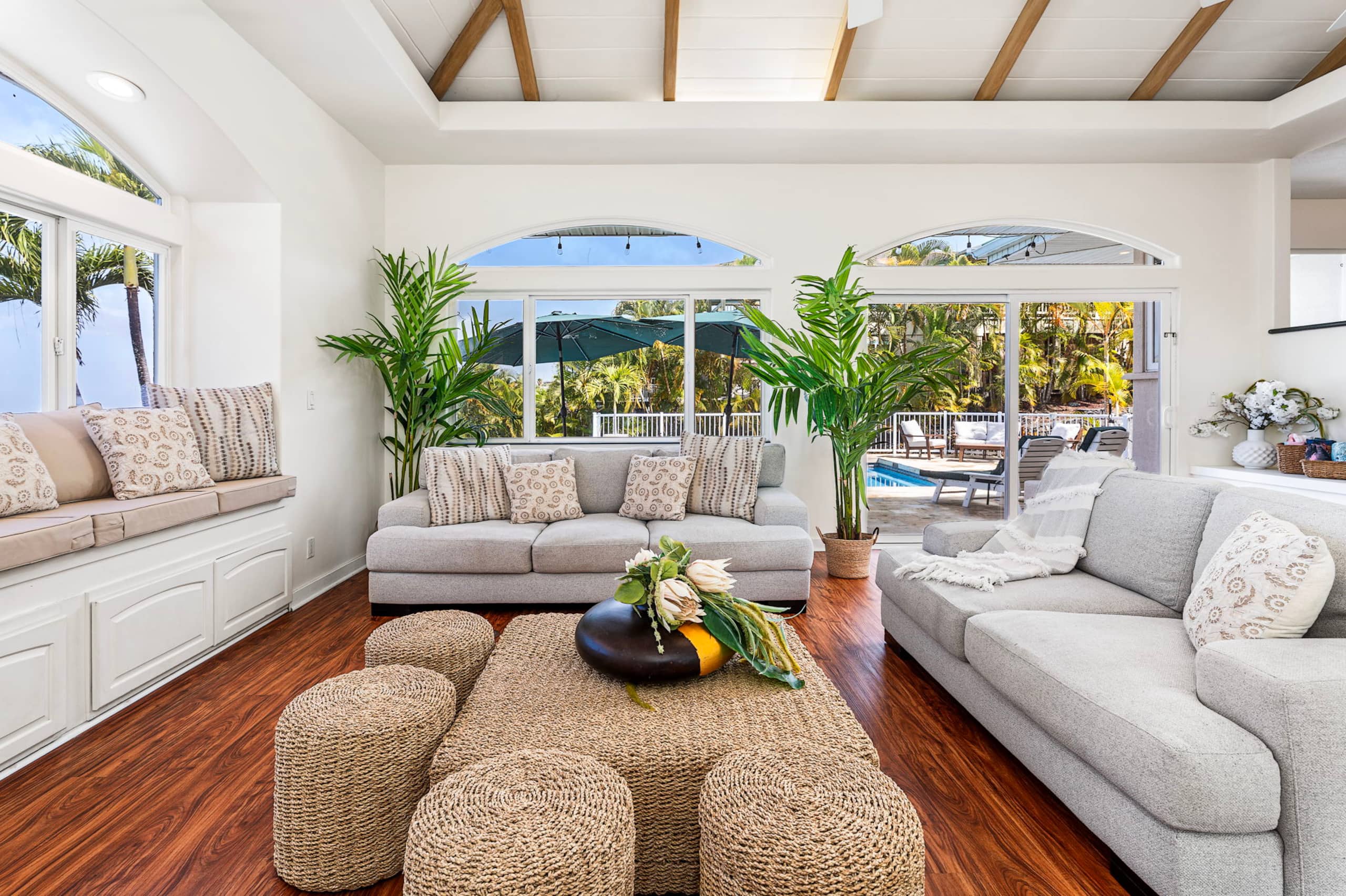 Home in Kailua-Kona · ★4.9 · 5 bedrooms · 10 beds · 3.5 baths - Image 8