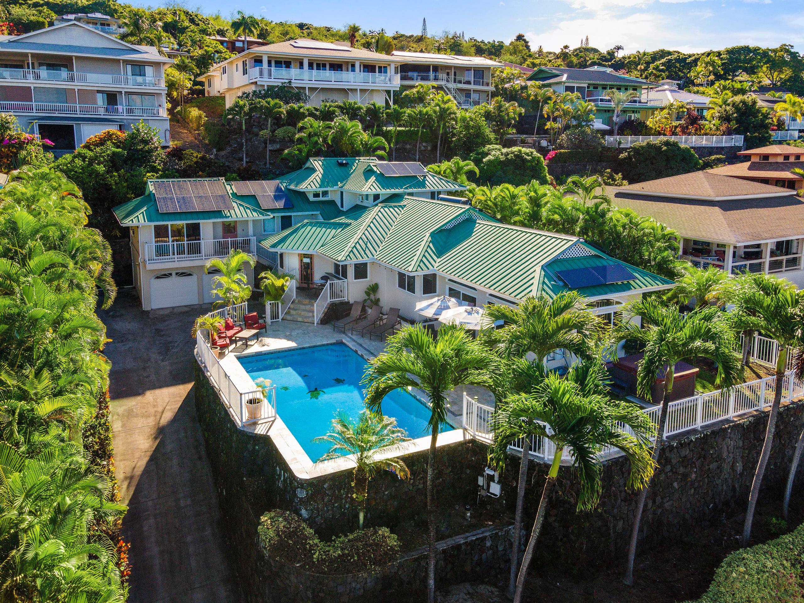 Home in Kailua-Kona · ★4.9 · 5 bedrooms · 10 beds · 3.5 baths - Image 58