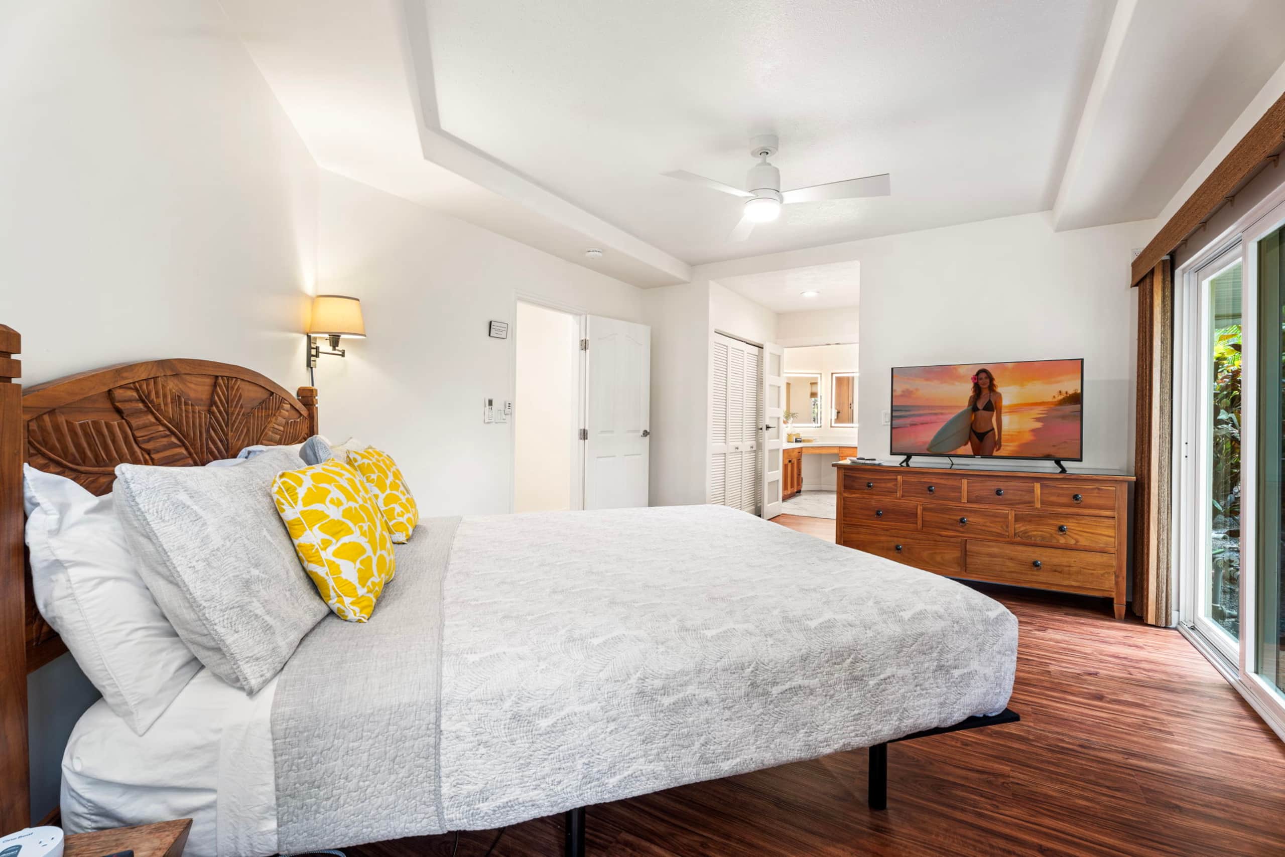 Home in Kailua-Kona · ★4.9 · 5 bedrooms · 10 beds · 3.5 baths - Image 19