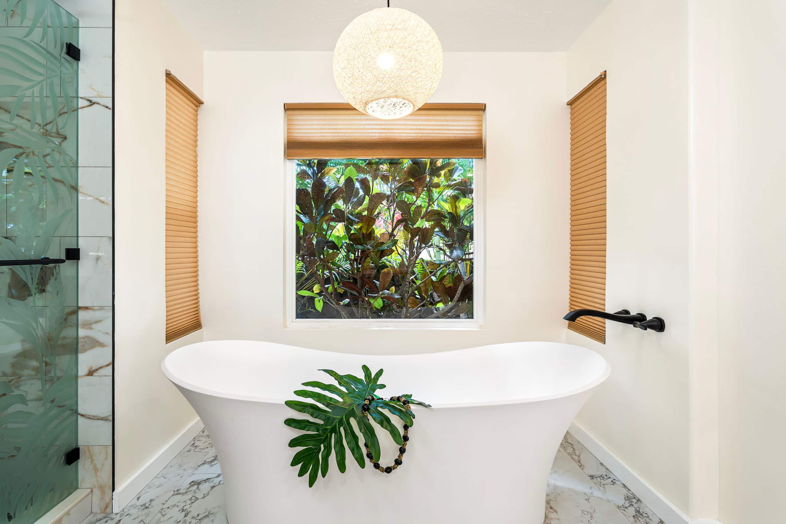 Home in Kailua-Kona · ★4.9 · 5 bedrooms · 10 beds · 3.5 baths - Image 23