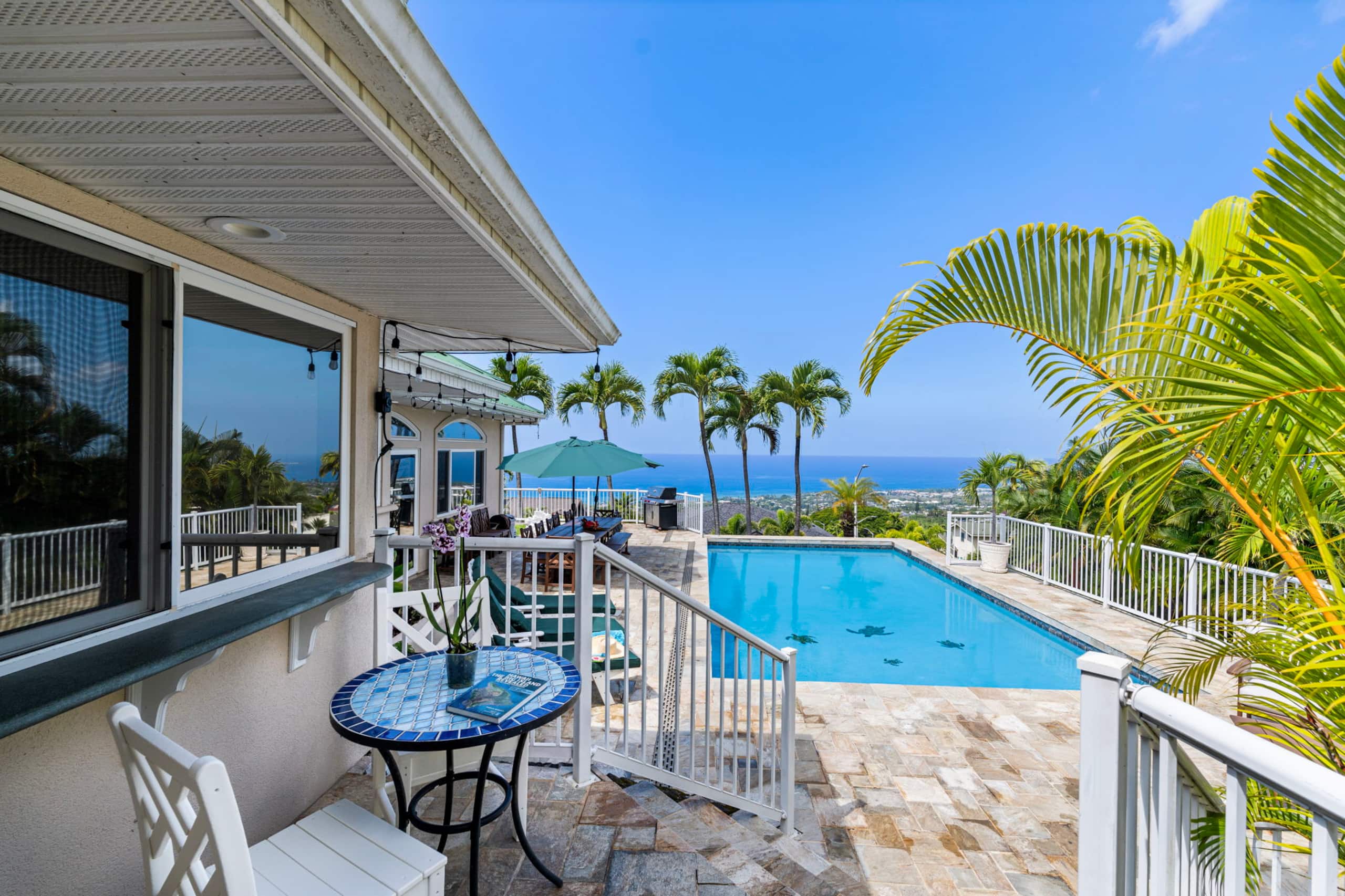 Home in Kailua-Kona · ★4.9 · 5 bedrooms · 10 beds · 3.5 baths - Image 51