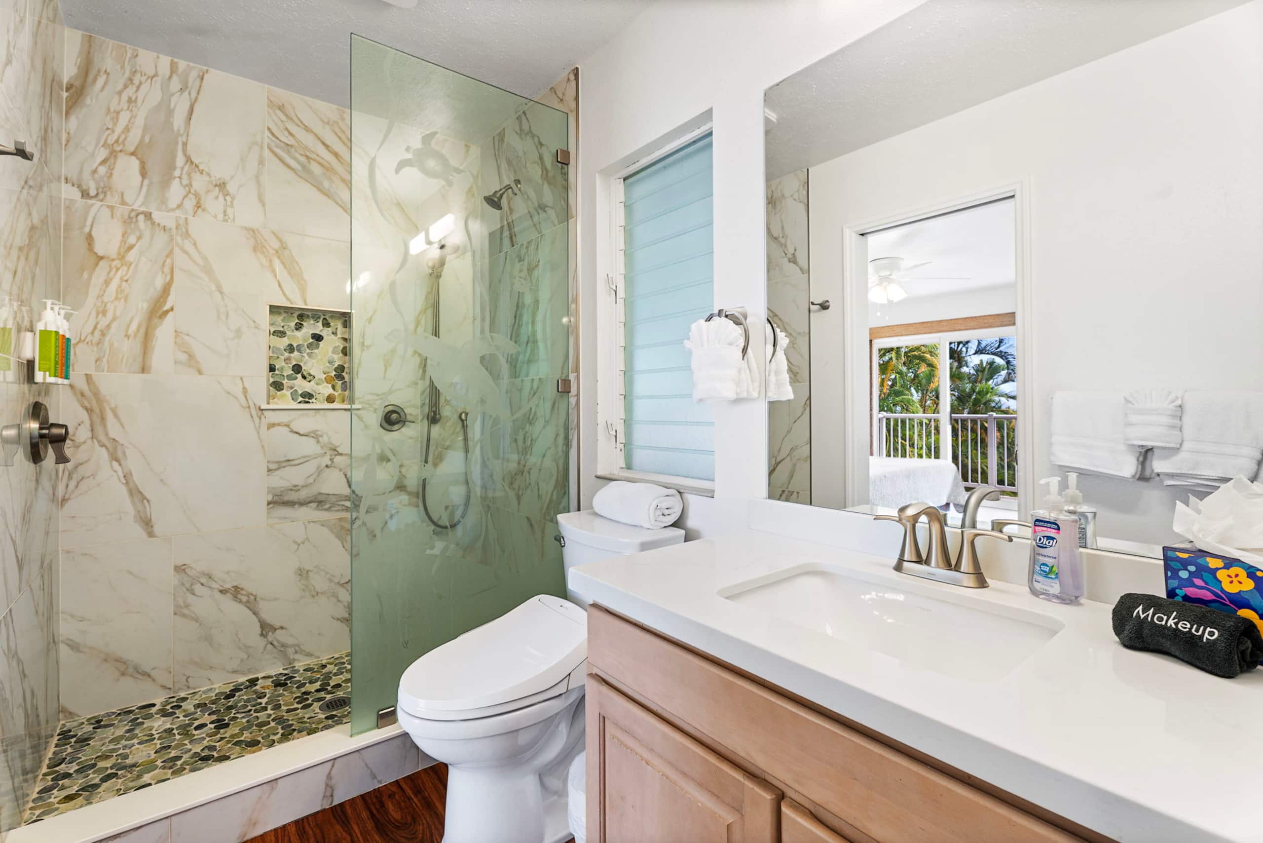 Home in Kailua-Kona · ★4.9 · 5 bedrooms · 10 beds · 3.5 baths - Image 32