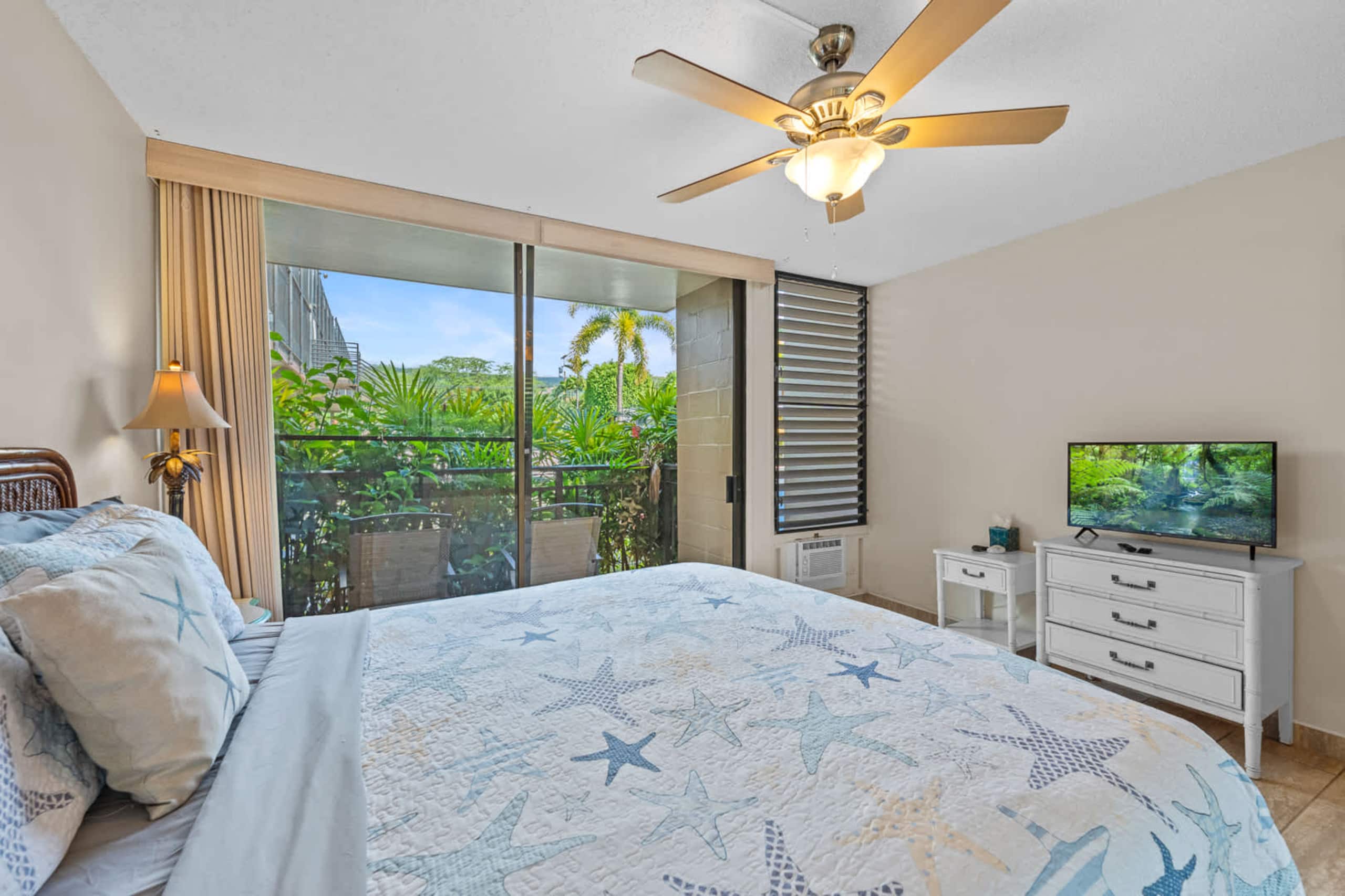 Condo in Kailua-Kona · ★4.68 · 2 bedrooms · 3 beds · 2 private baths - Image 34