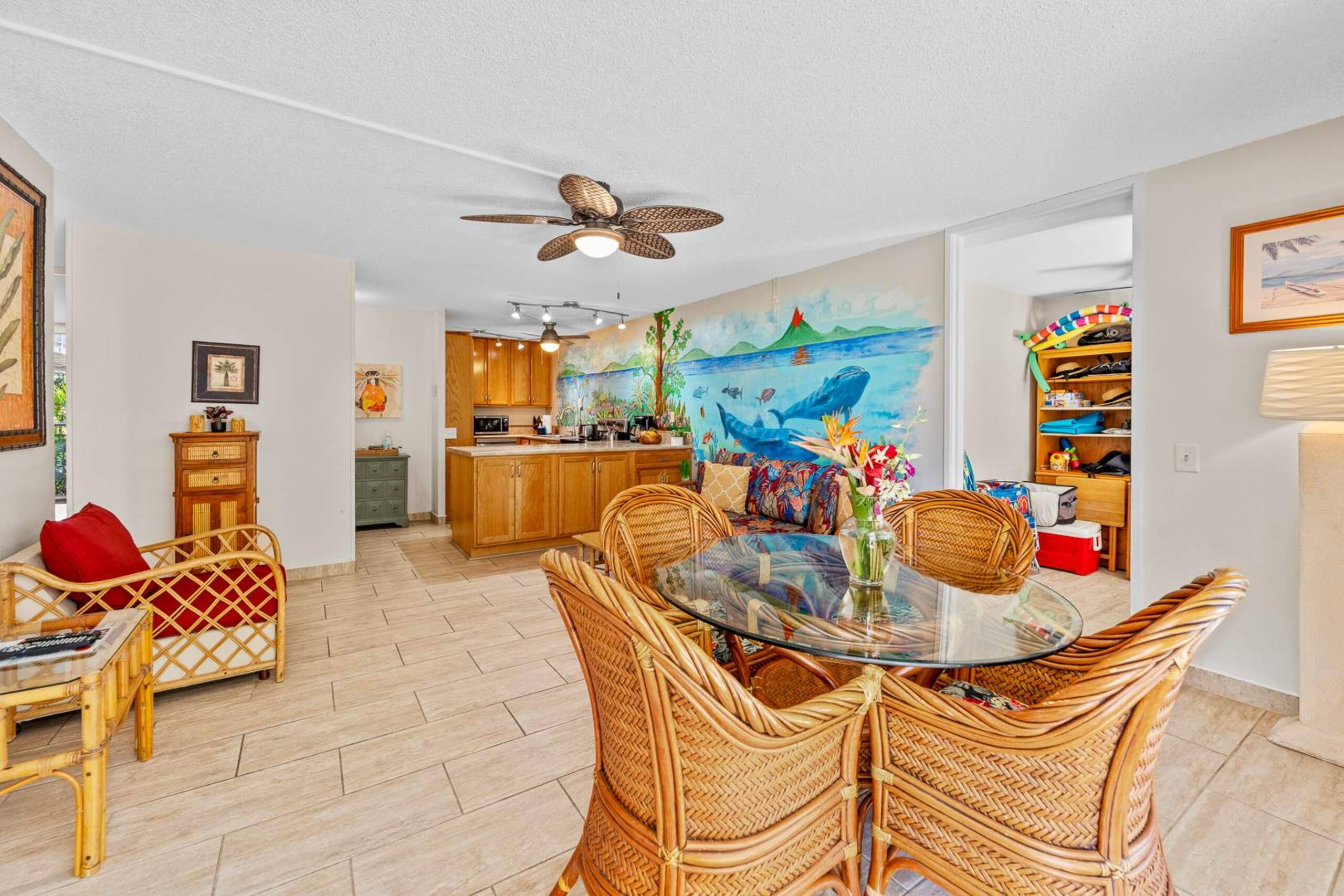 Condo in Kailua-Kona · ★4.68 · 2 bedrooms · 3 beds · 2 private baths - Image 5