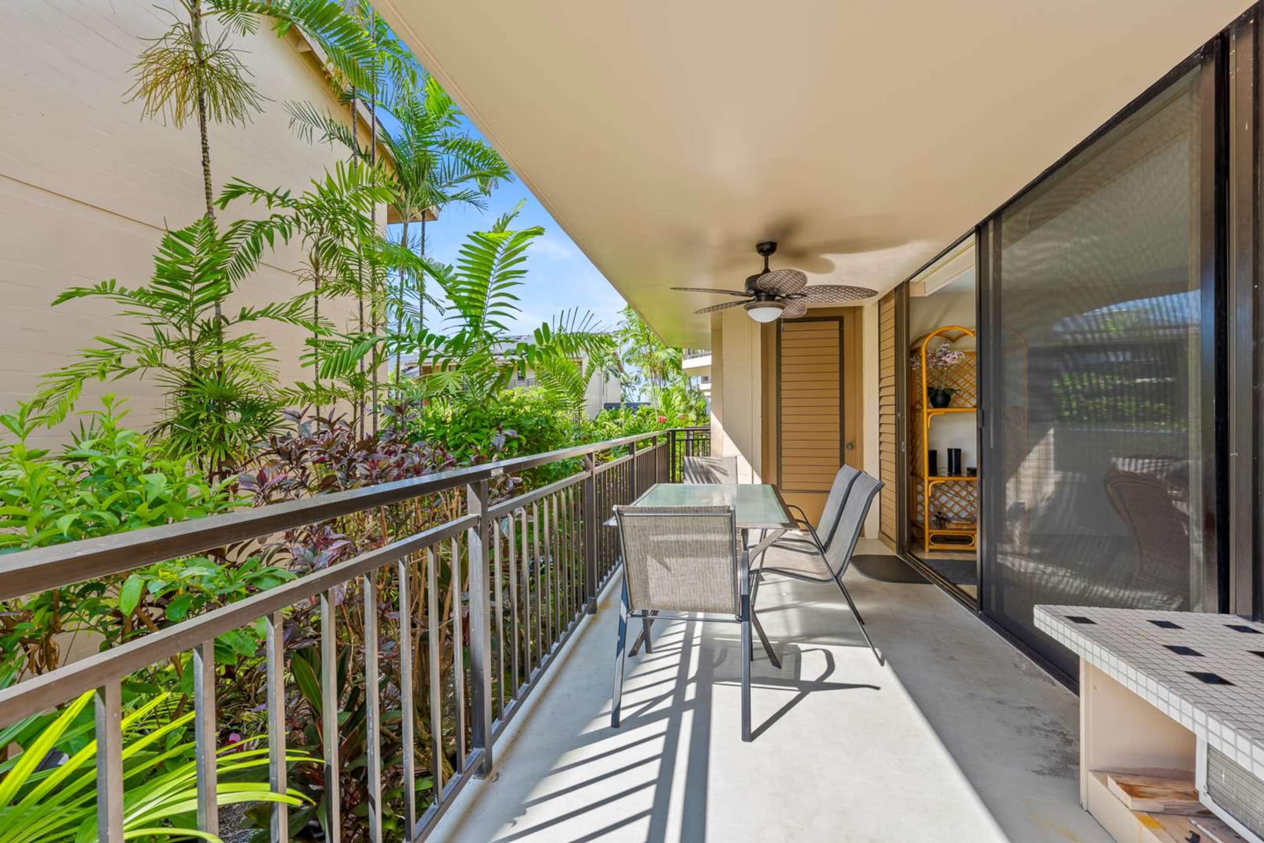 Condo in Kailua-Kona · ★4.68 · 2 bedrooms · 3 beds · 2 private baths - Image 40