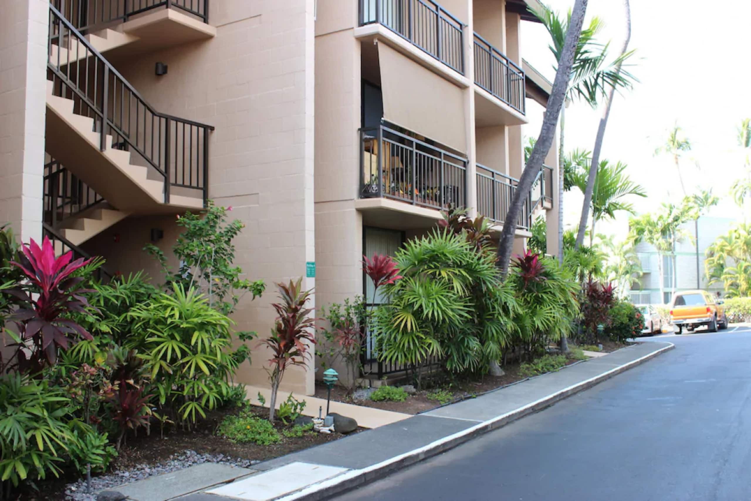 Condo in Kailua-Kona · ★4.68 · 2 bedrooms · 3 beds · 2 private baths - Image 47