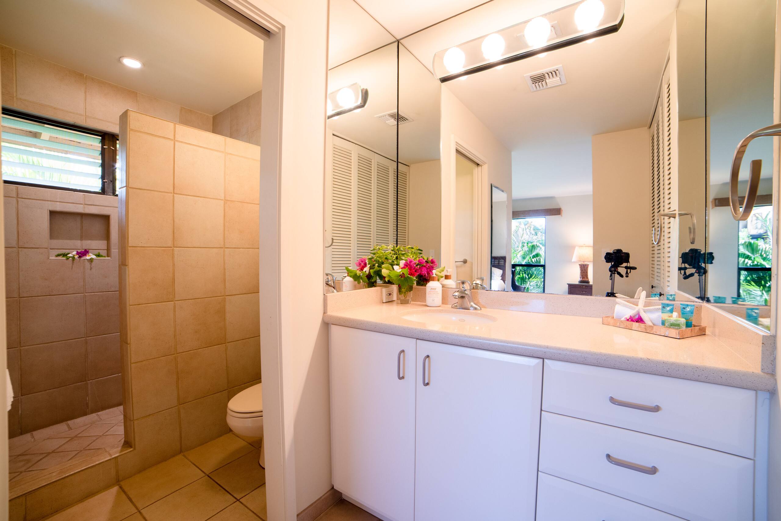 Condo in Kihei · ★5.0 · 1 bedroom · 2 beds · 2 baths - Image 18