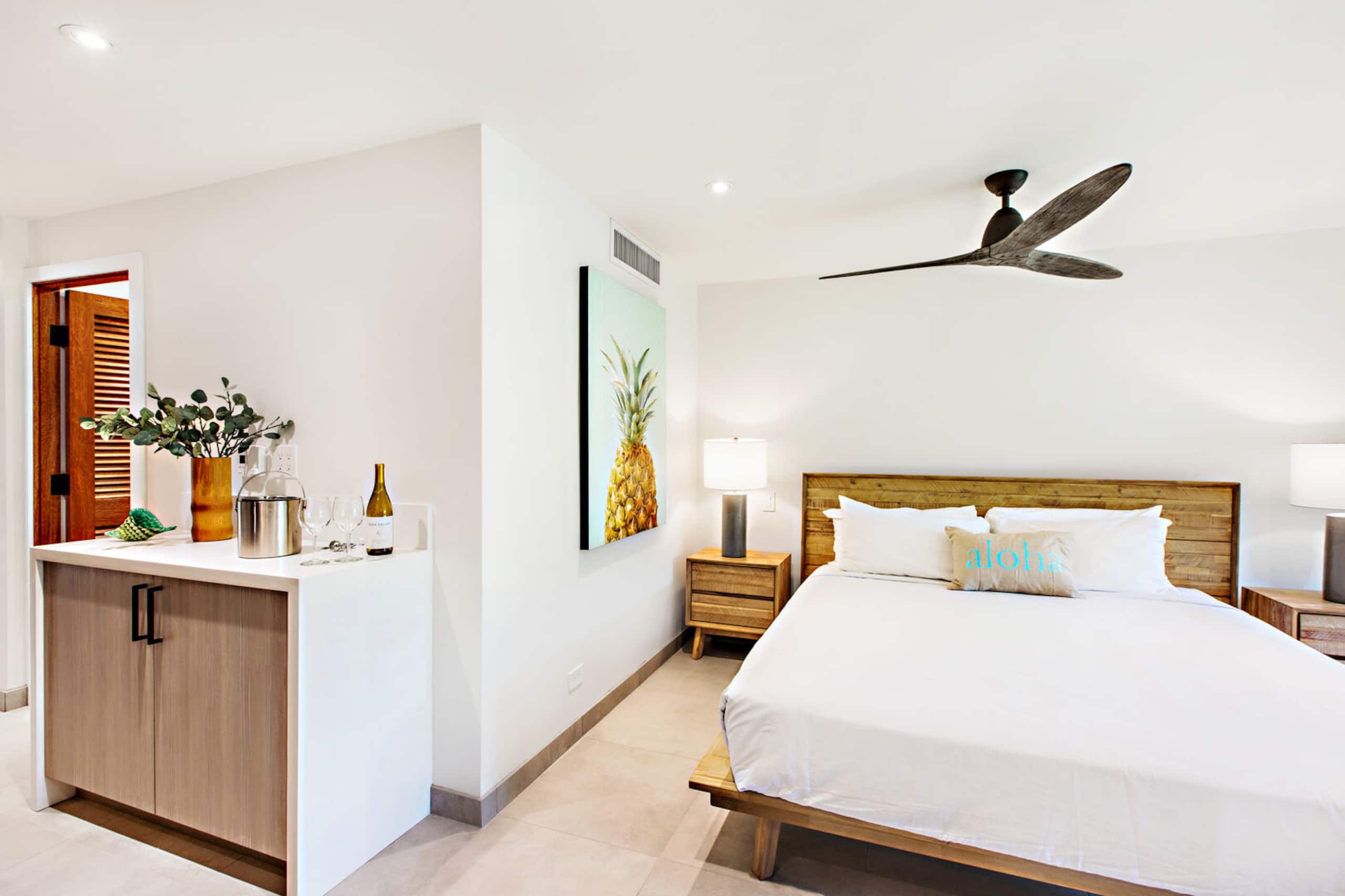 Condo in Lahaina · ★4.76 · 1 bedroom · 2 beds · 1 private bath - Image 6