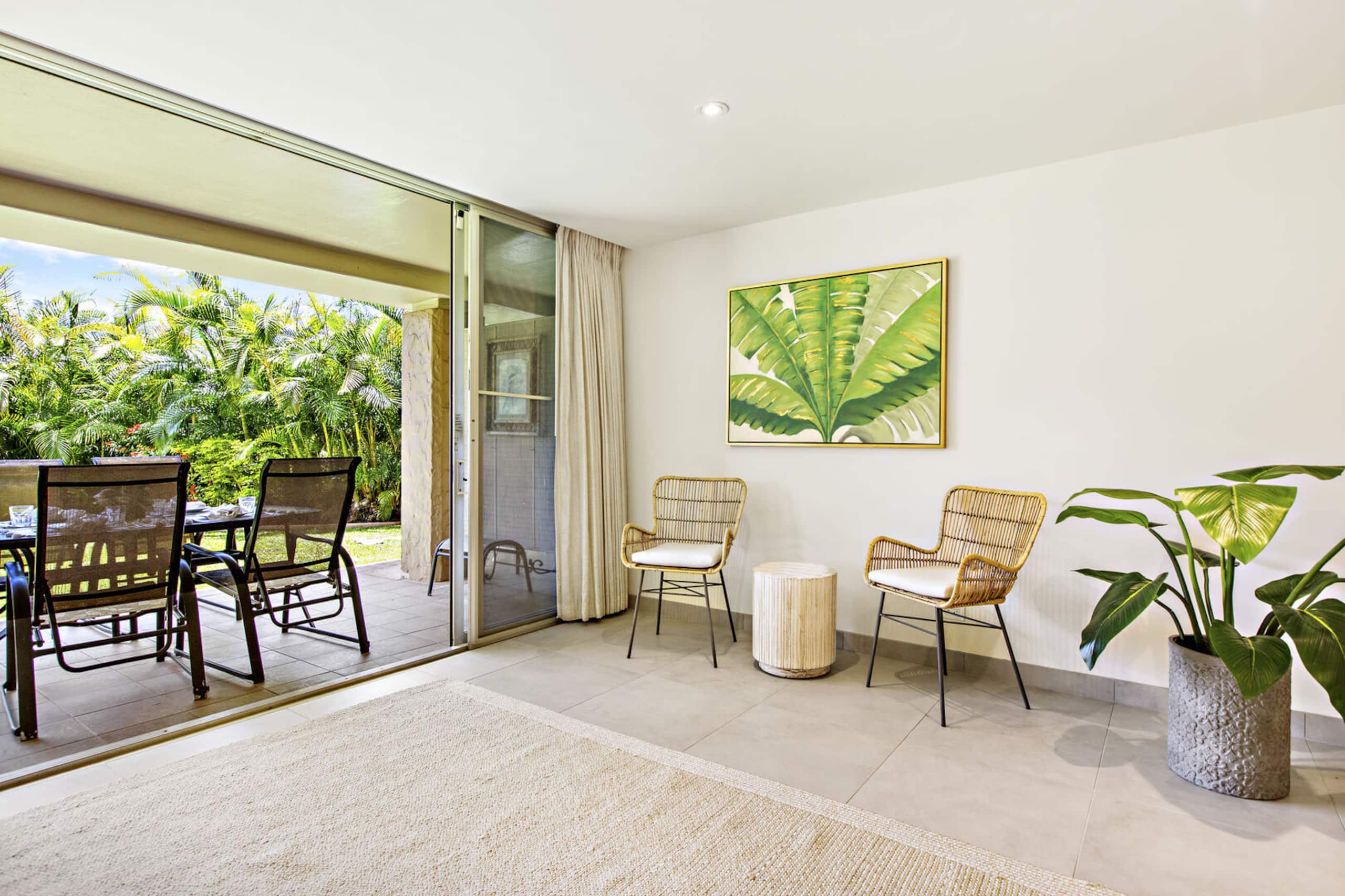 Condo in Lahaina · ★4.76 · 1 bedroom · 2 beds · 1 private bath - Image 7