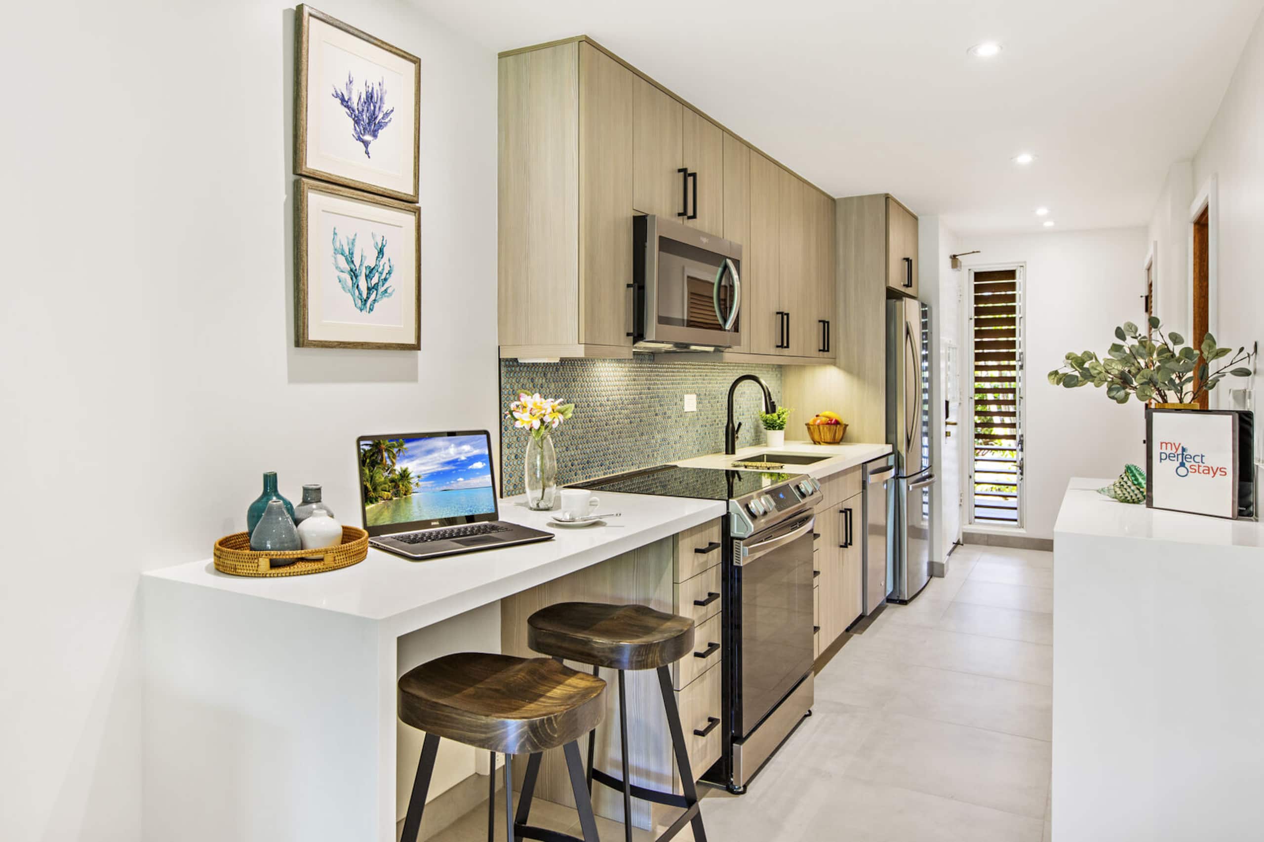 Condo in Lahaina · ★4.76 · 1 bedroom · 2 beds · 1 private bath - Image 12