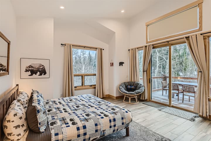 Основен номер1 с достъп до терасата