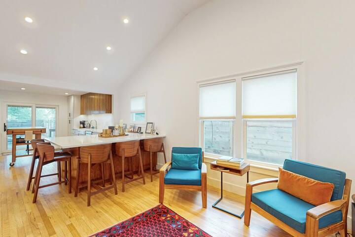 Lavish 2BR | Fireplace | Patio | W/D gallery image 5