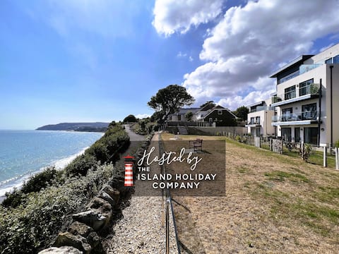 New Horizon-Luxury Sandown Beach Front