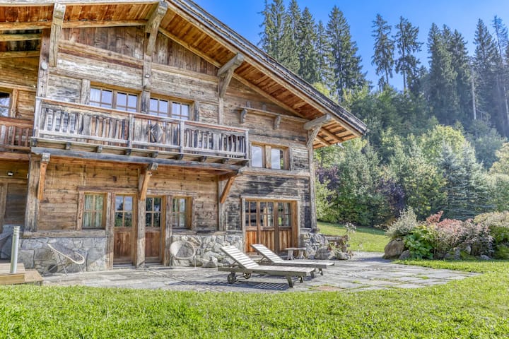 Chalet Wolgan Summary - Megève