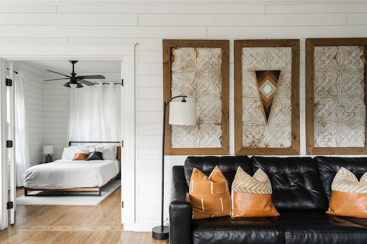 Downtown Charmer: Timeless Elegance & Charisma - Grand Junction, CO
