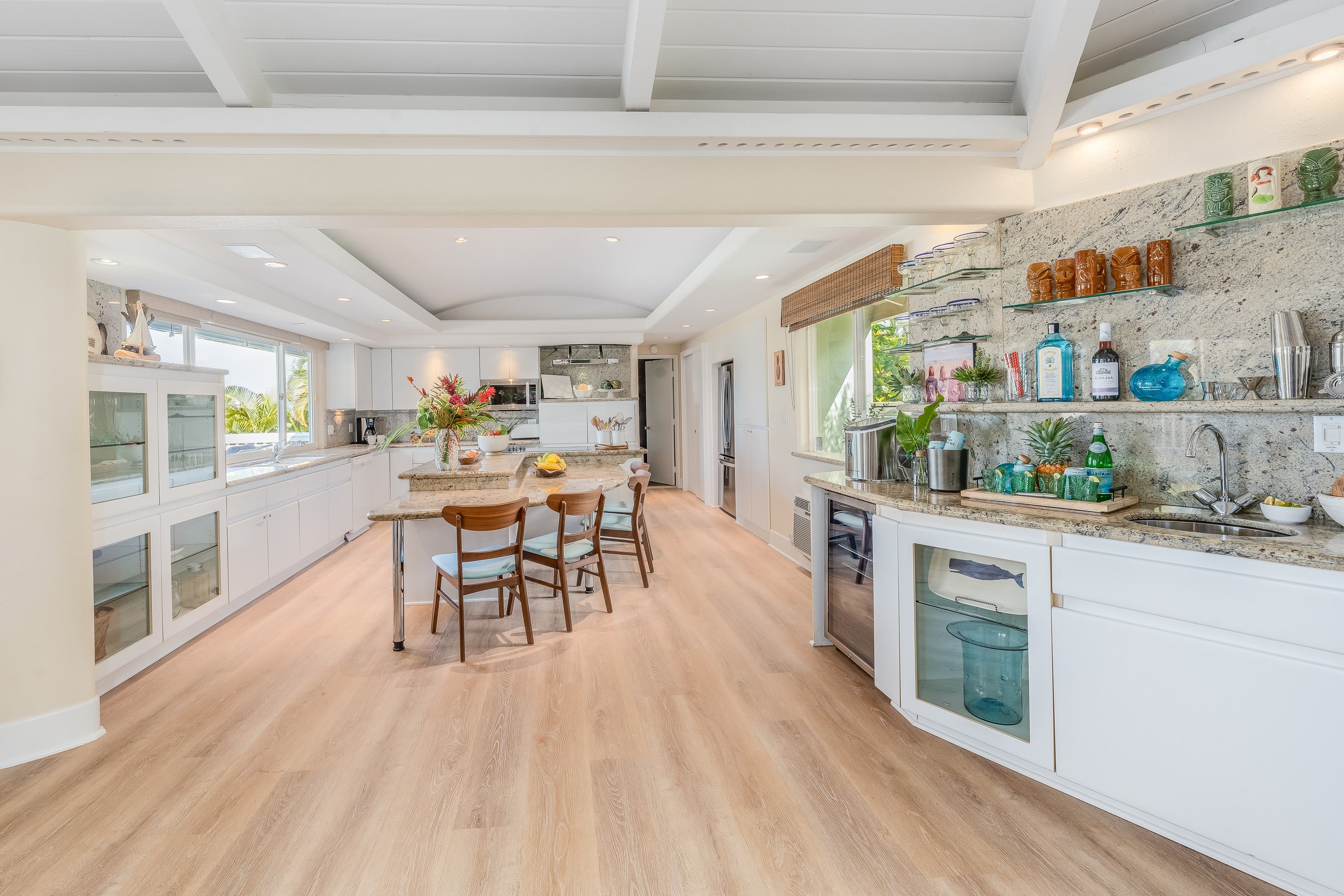 Home in Lahaina · ★4.67 · 4 bedrooms · 6 beds · 3 baths - Image 8