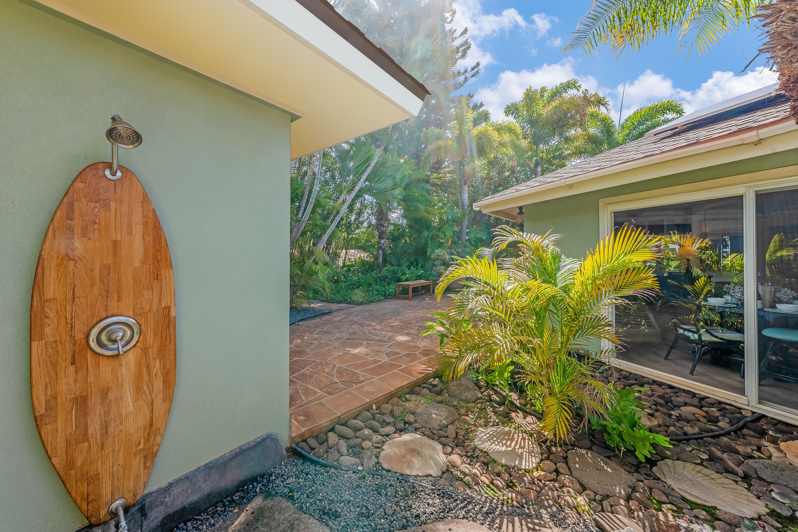 Home in Lahaina · ★4.67 · 4 bedrooms · 6 beds · 3 baths - Image 28
