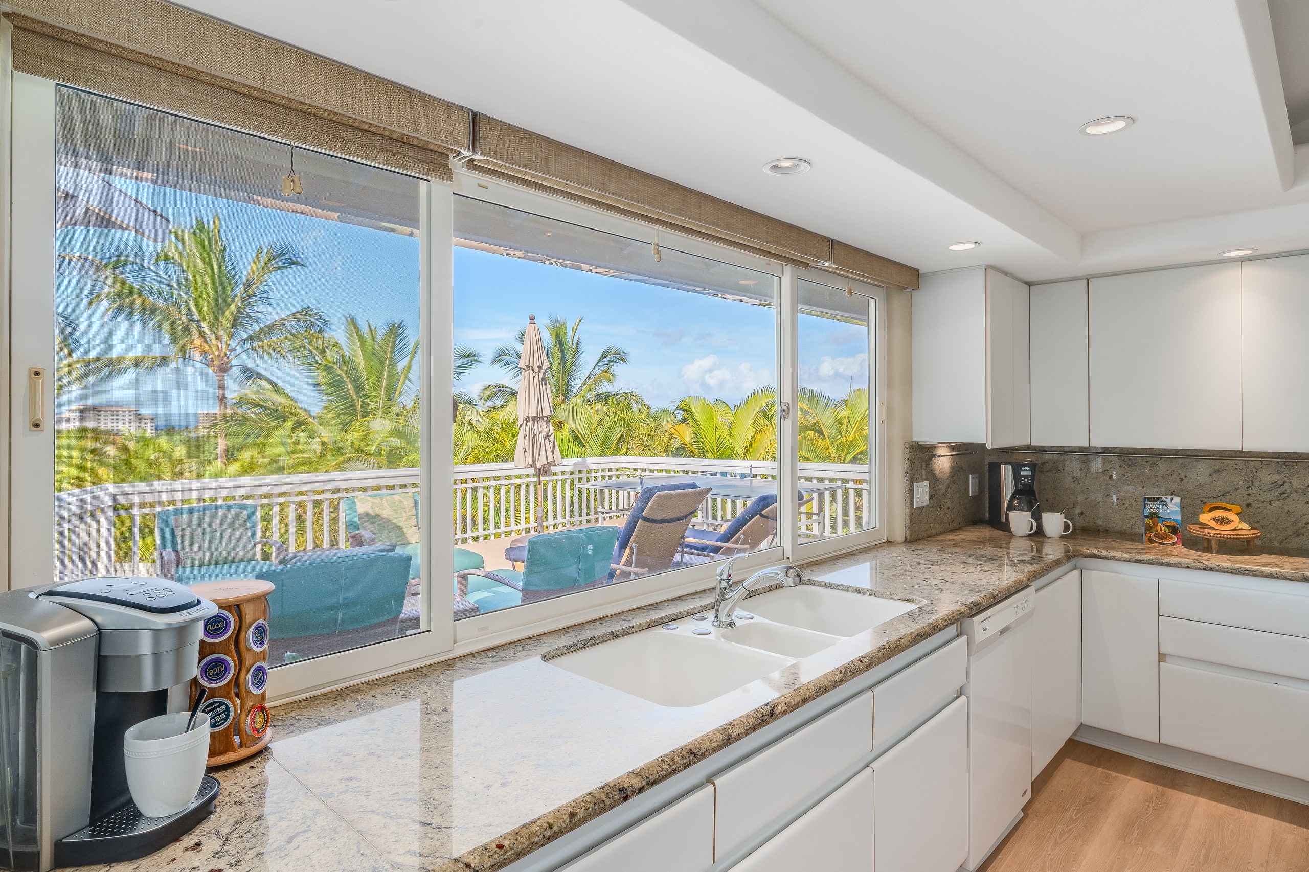 Home in Lahaina · ★4.67 · 4 bedrooms · 6 beds · 3 baths - Image 5