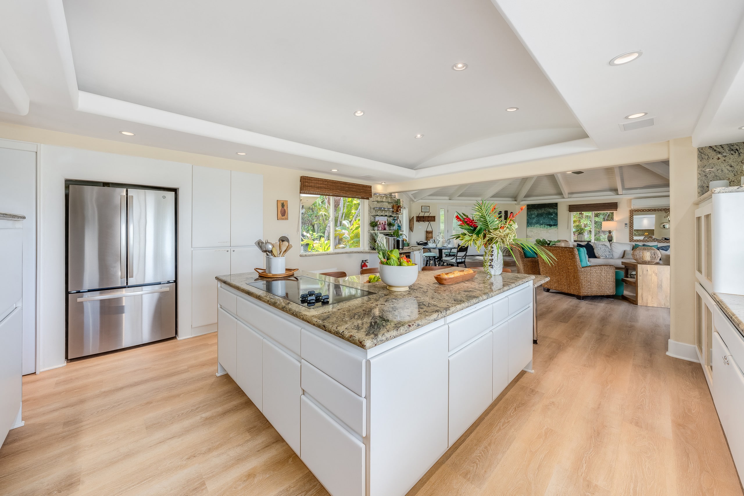 Home in Lahaina · ★4.67 · 4 bedrooms · 6 beds · 3 baths - Image 3