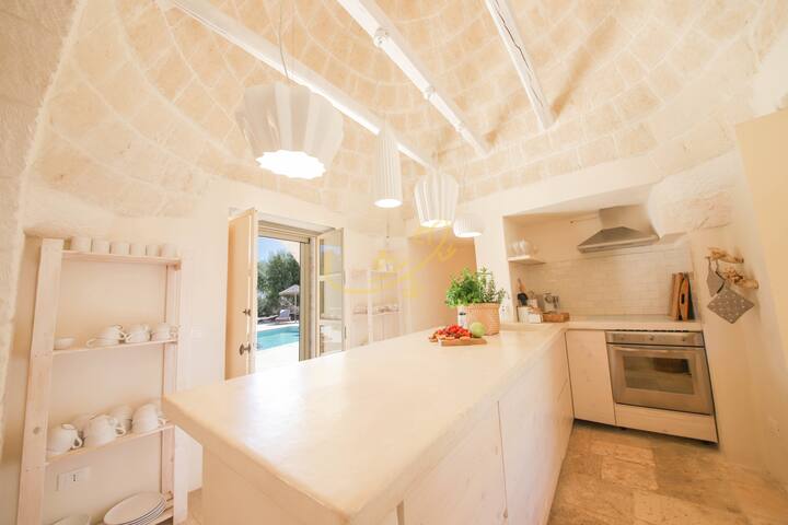 TD Trulli di Carole Renovated Trulli with Pool gallery image 5