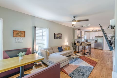 Popular Airbnb listing: Chic Downtown Bungalow | Walk to Restaurants in Summerhill