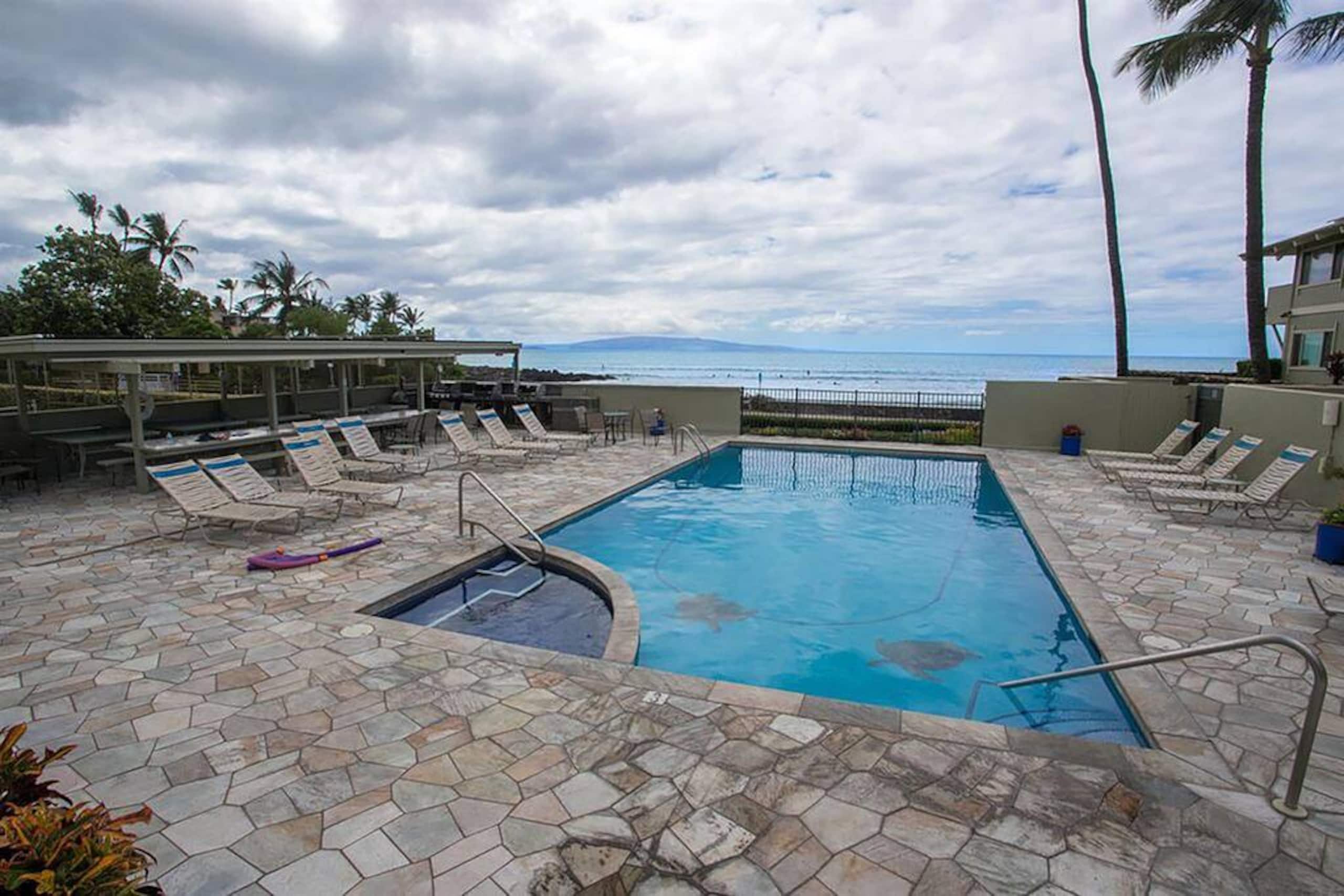 Condo in Kihei · ★4.74 · 1 bedroom · 2 beds · 1 bath - Image 18