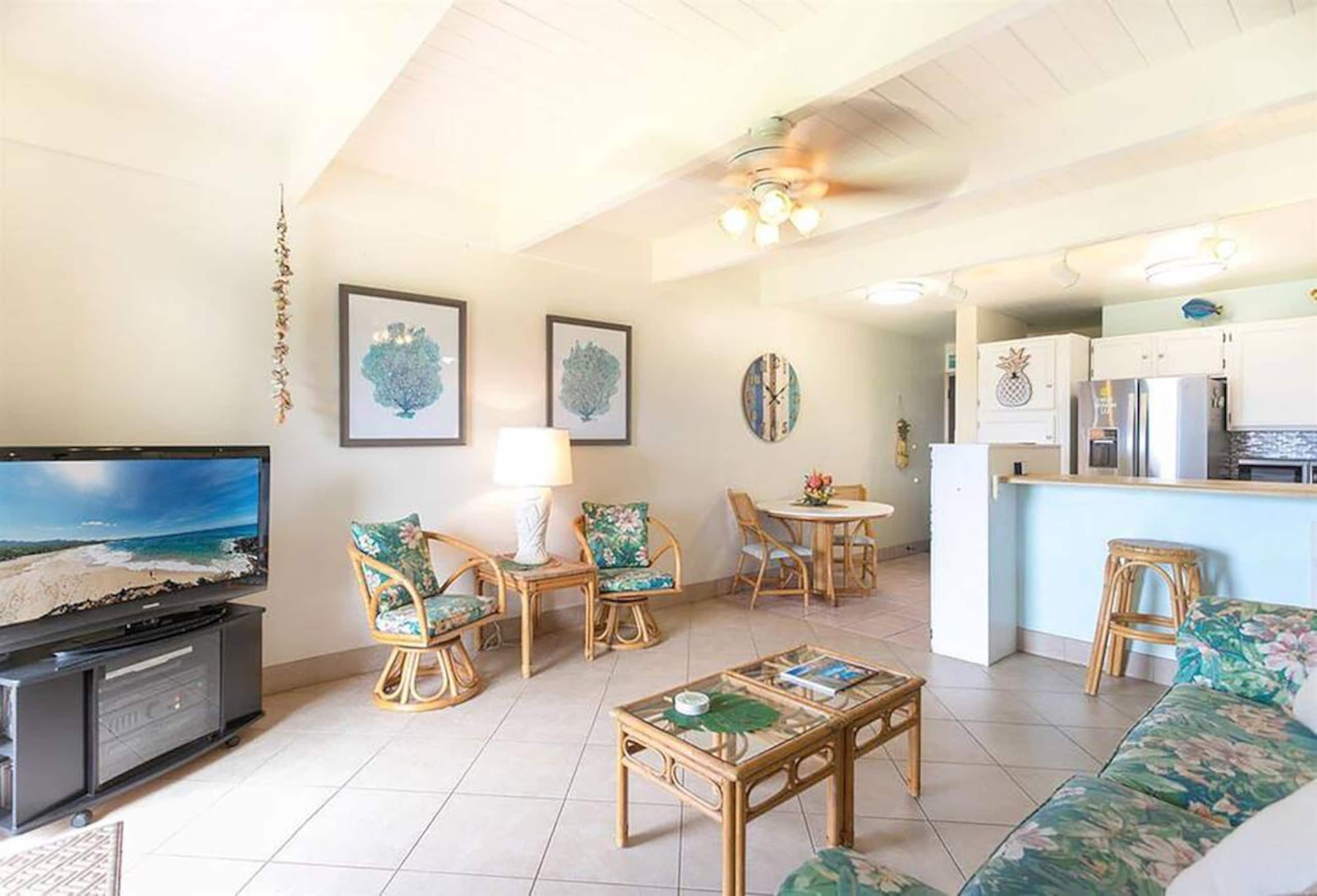 Condo in Kihei · ★4.74 · 1 bedroom · 2 beds · 1 bath - Image 6