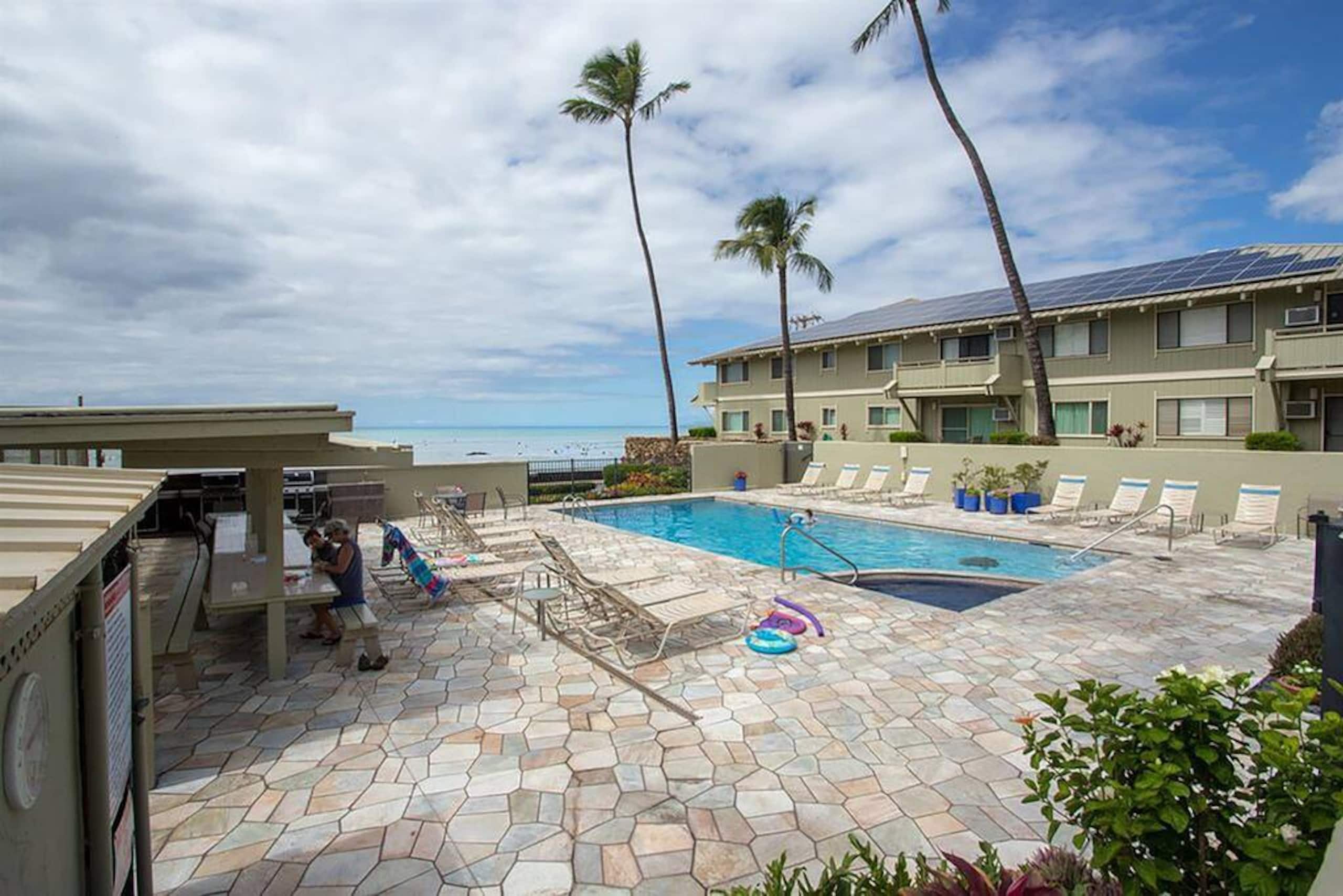 Condo in Kihei · ★4.74 · 1 bedroom · 2 beds · 1 bath - Image 17