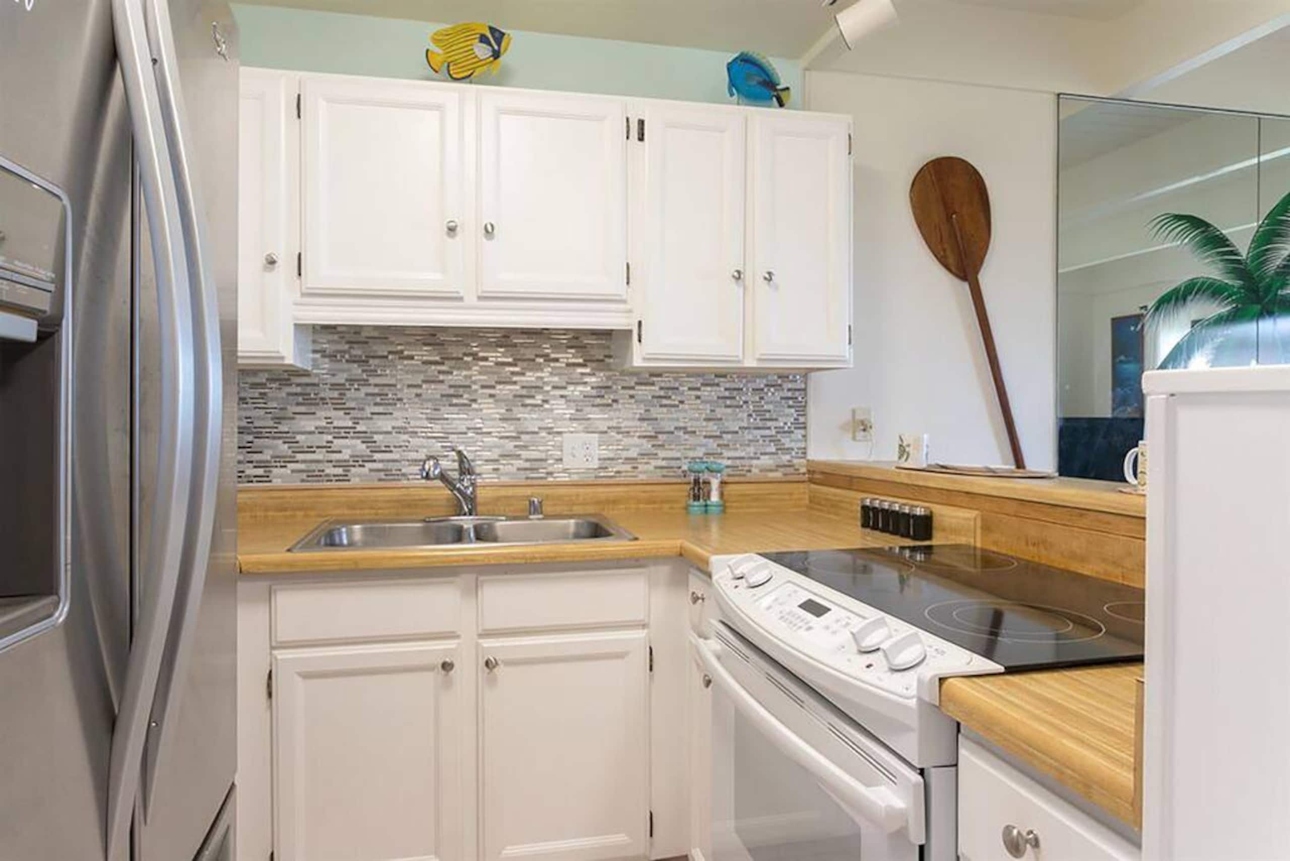Condo in Kihei · ★4.74 · 1 bedroom · 2 beds · 1 bath - Image 8
