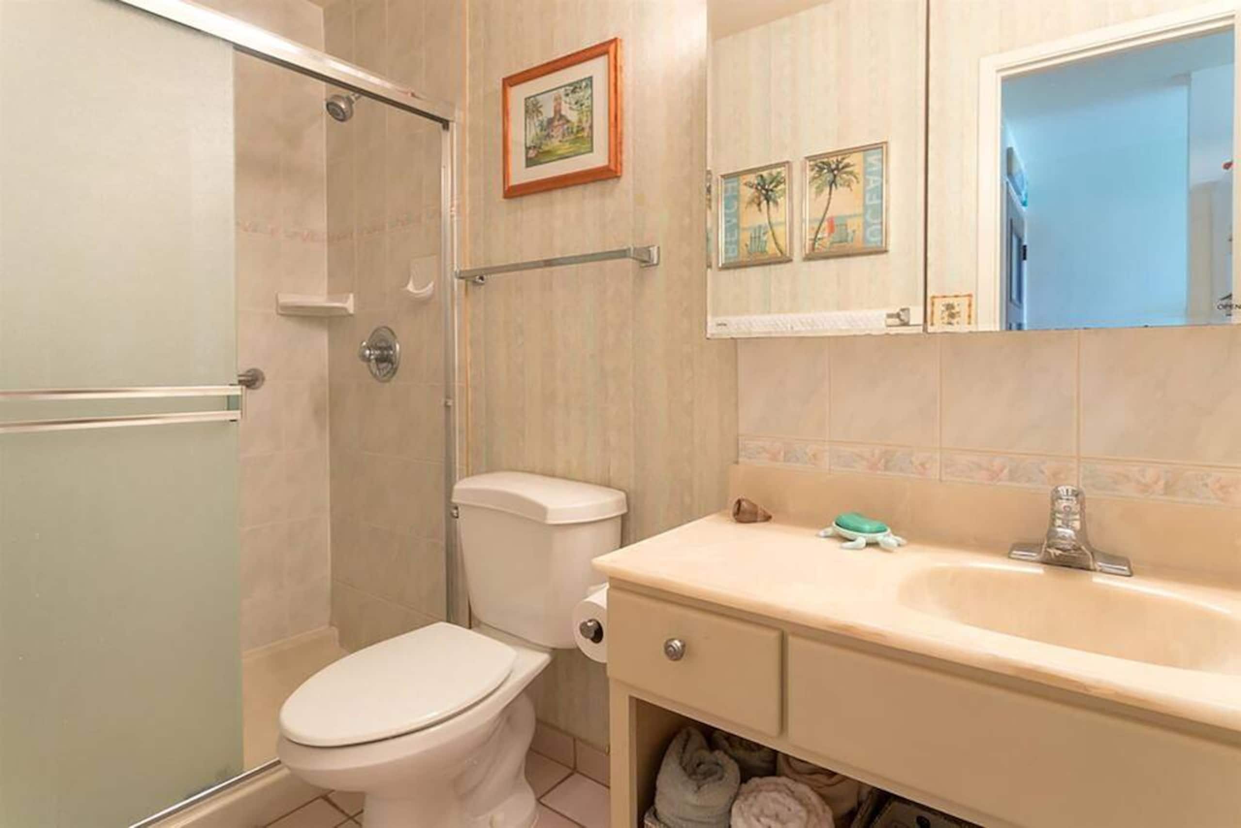 Condo in Kihei · ★4.74 · 1 bedroom · 2 beds · 1 bath - Image 15