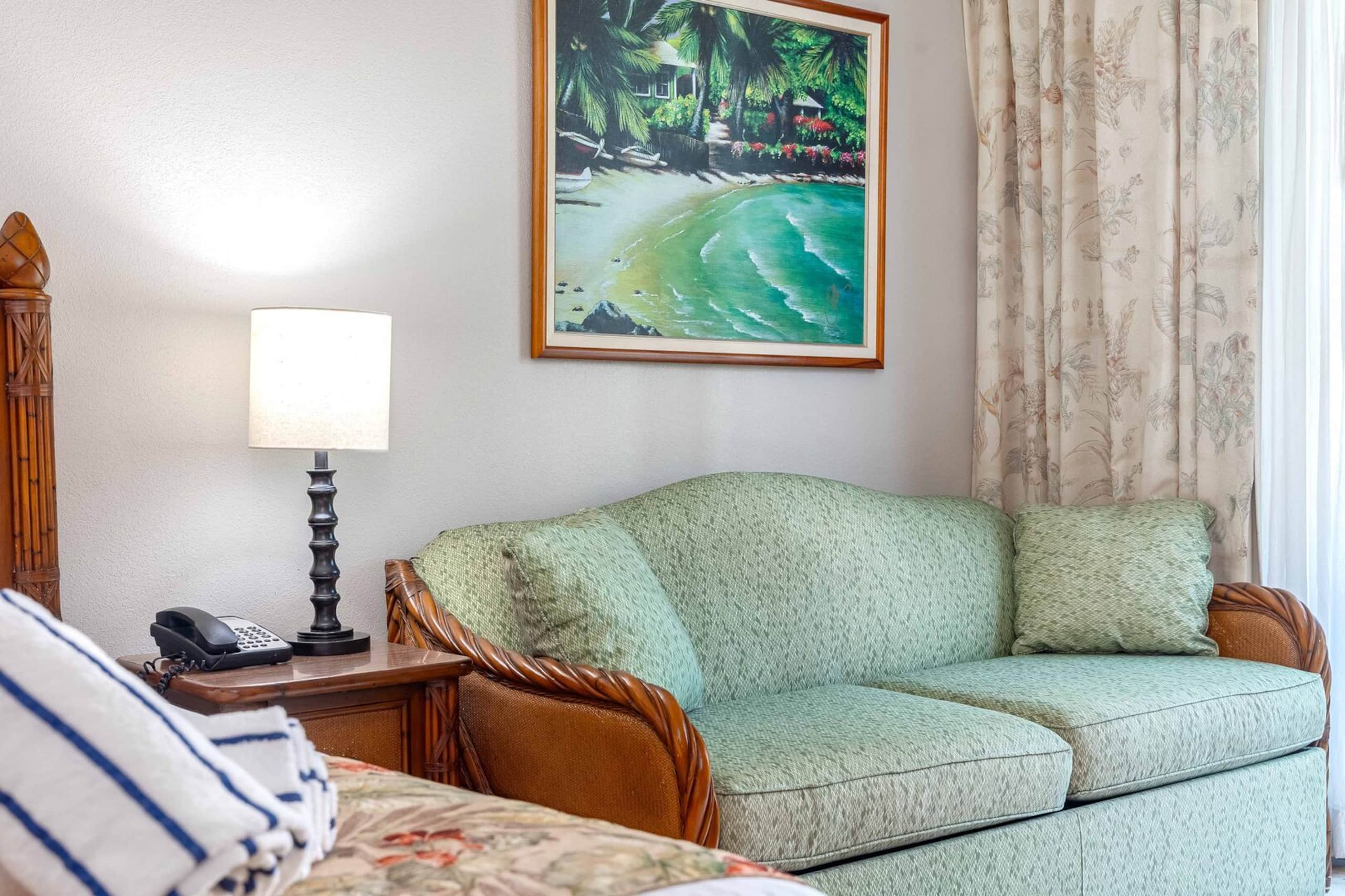 Condo in Honolulu · ★4.76 · 1 bedroom · 3 beds · 1 private bath - Image 11