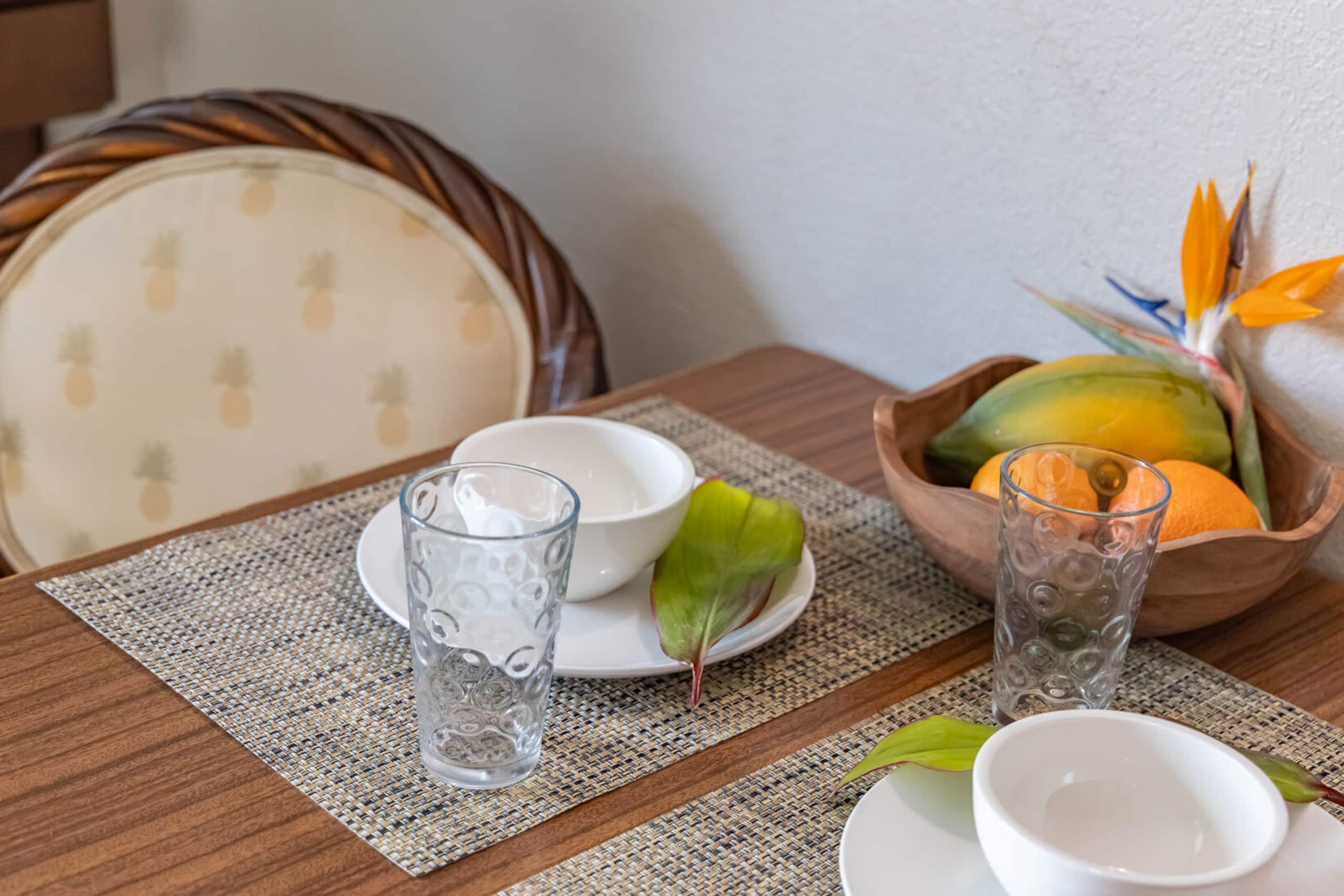 Condo in Honolulu · ★4.76 · 1 bedroom · 3 beds · 1 private bath - Image 14