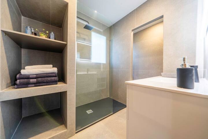 Villa Can Toni Lux Experience, Jacuzzi & Piscina c gallery image 5