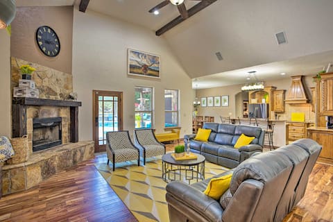 Heated Spa, Fire Pit! 14-Acre Terrell Ranch Escape