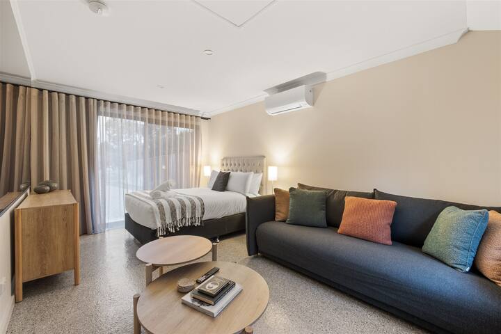 Prowse Beach House—Family Fun & Ocean Adventures gallery image 5