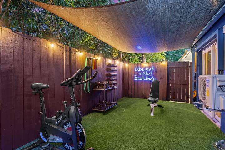 Heated Pool + Sauna + Gym + Movies Outside gallery image 5