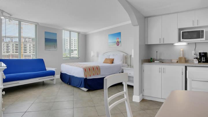 Pelican Pointe 317:walk To Beach~pool~free Parking - 達尼丁