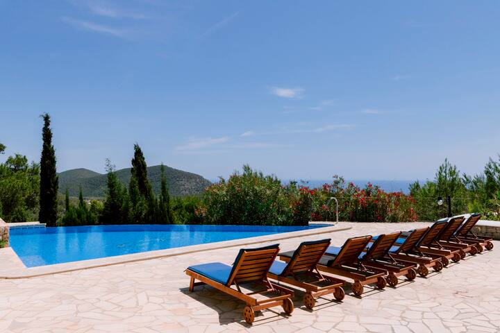 Ibiza Villas 2000⁩ managed Airbnb listing 2