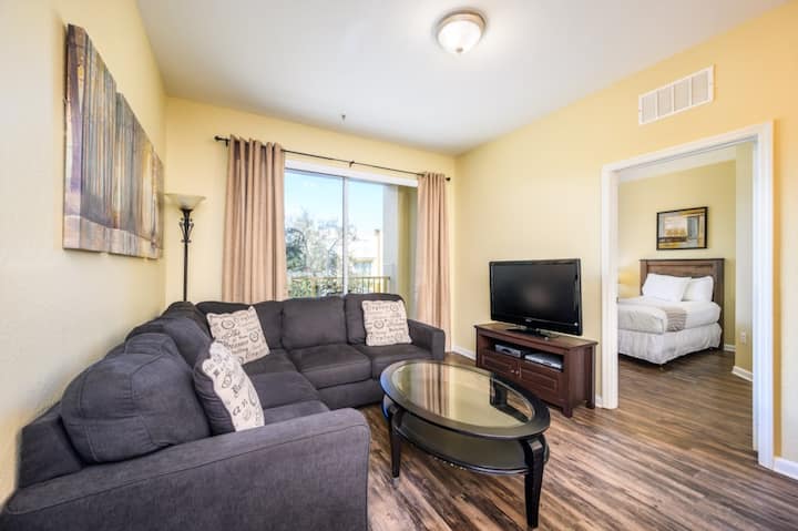 Beautiful Deluxe Condo, Vista Cay - 3015 - Winter Garden, FL
