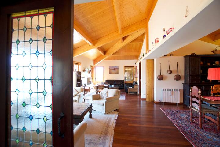 Impresionant Xalet la Roca Forada gallery image 2