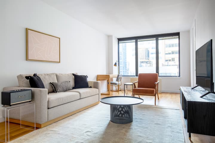 Gorgeous Sutton Place 2br W/ Gym, Near Central Park, By Blueground - Queens, NY