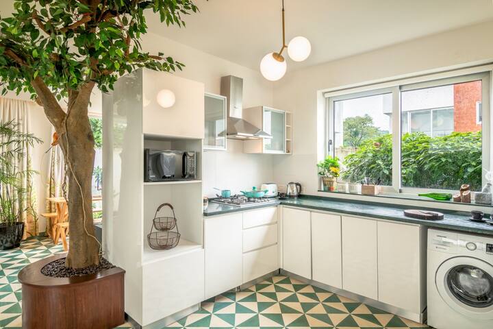 Fully equipped kitchen