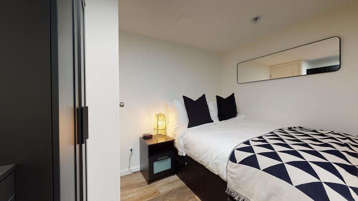 Compact yet comfortable with easy access to the second bathroom.