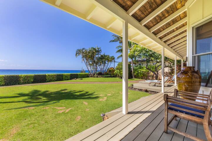 Modern Home with Hot Tub, AC & Ocean Views! gallery image 3