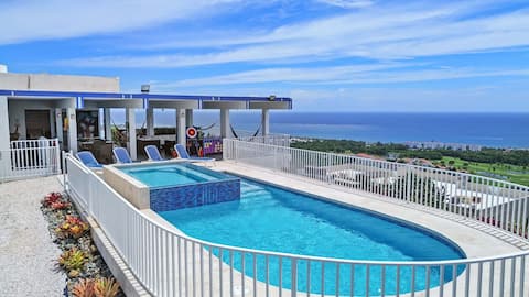 Aqua Green | Private salt water pool