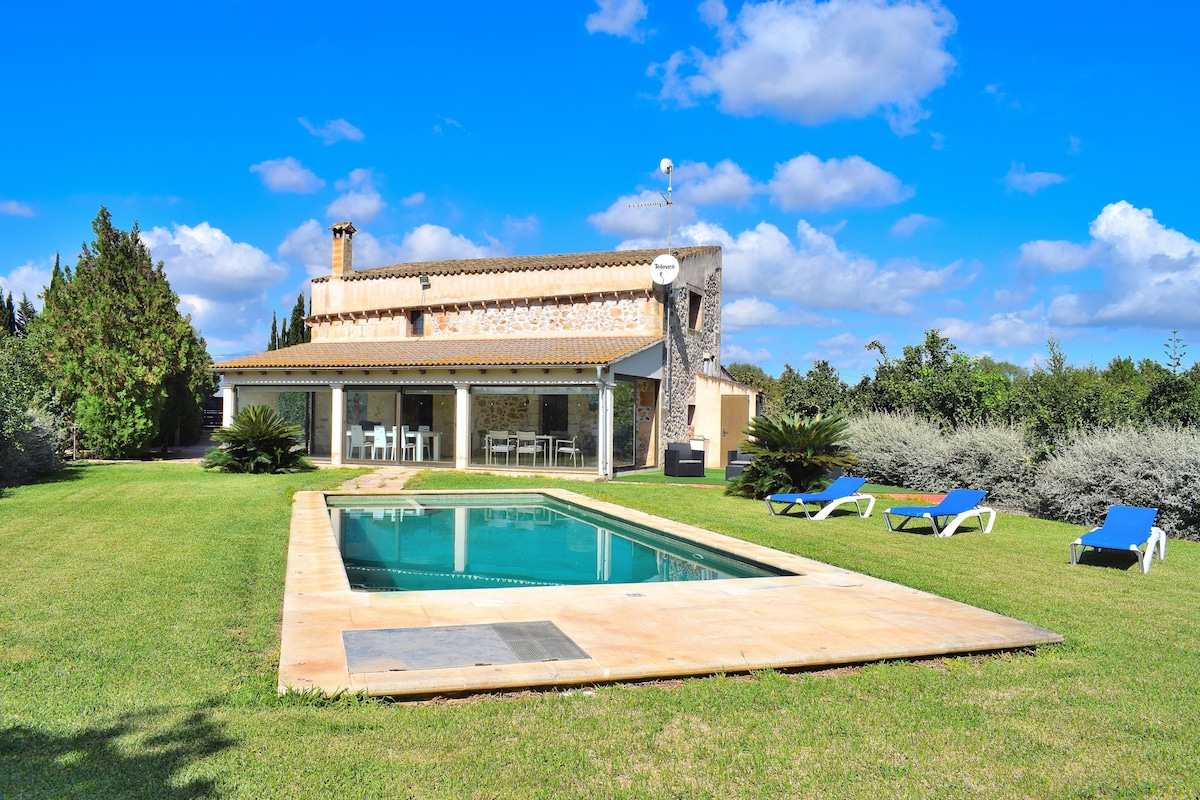 Anuncio de Airbnb popular: 108 Finca Son Morey Tarongers Etv/14340 by Mallorca en Muro
